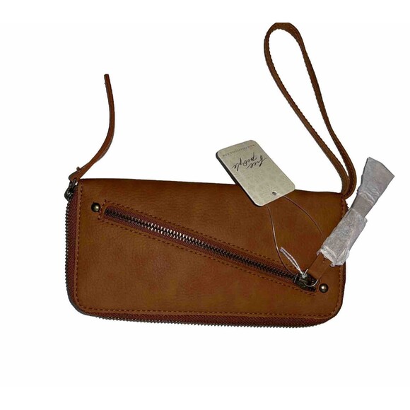 NEW Free People Brown Distressed Vegan Leather Wallet Wristlet - Picture 3 of 8